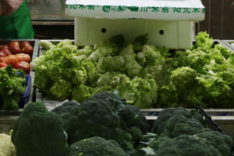 重庆某蔬菜批发经营者大幅提价 拟被处罚款15万元