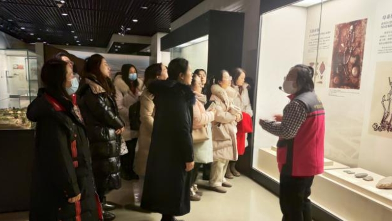 重庆市县级妇联主席培训班在北京举行