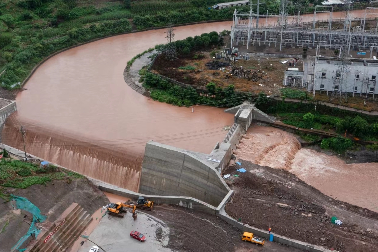 守护两岸安澜！重庆万州区五桥河流域防洪减灾工程控制性工程实现首次分洪