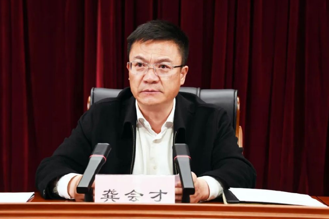 龚会才已任西藏自治区党委常委、秘书长