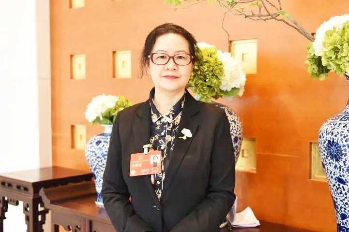 人民日报看重庆｜全国人大代表冉冉：建立文艺创作领域人工智能应用伦理规范