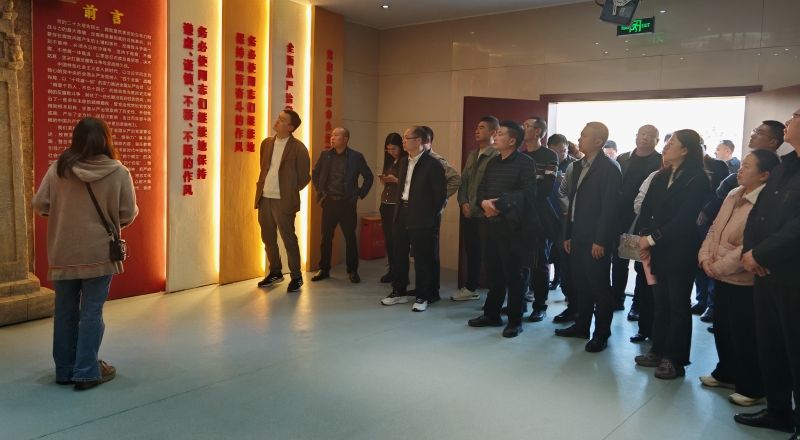 重庆忠县：“请进来”“走出去”提升新任领导干部执政能力