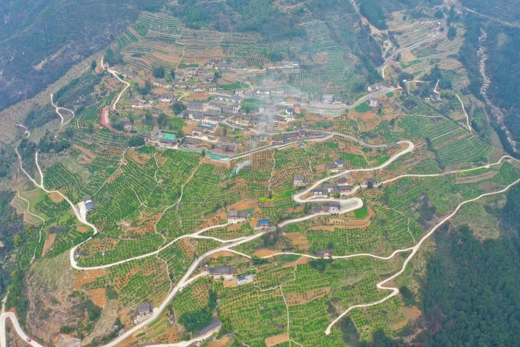 党建统领　“六区”聚力｜⑤重庆的城乡融合样本：下庄村108道拐的逆袭