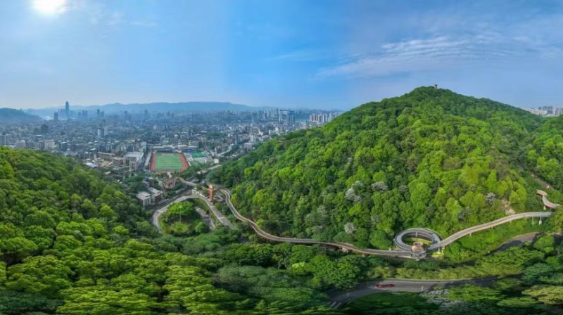 施崇伟专栏｜翠屏山，江城的风骨
