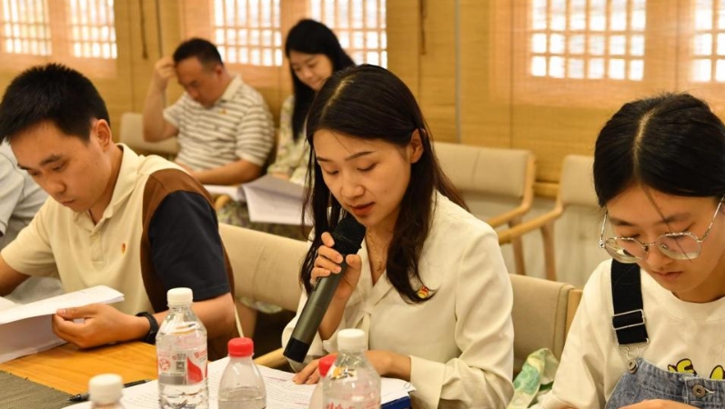 重庆市市场监管局机关团委开展“行走的思政课”主题团日活动　以作风建设赋能青春担当