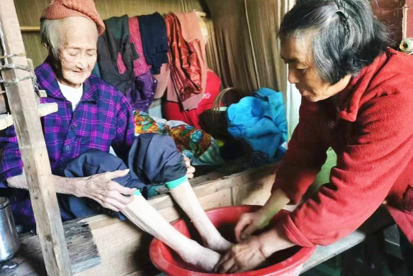央广网看重庆｜丰都曹顺英：四十八载孝善路　非亲婆婆胜至亲