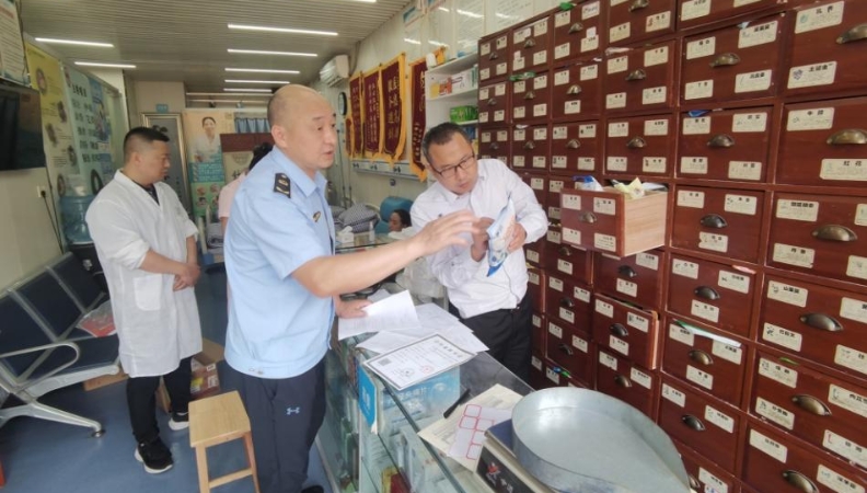 重庆市九龙坡区市场监管局开展药品医疗器械经营使用“清源”行动