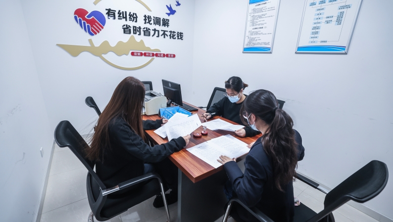 抓好基层治理现代化这项基础性工作