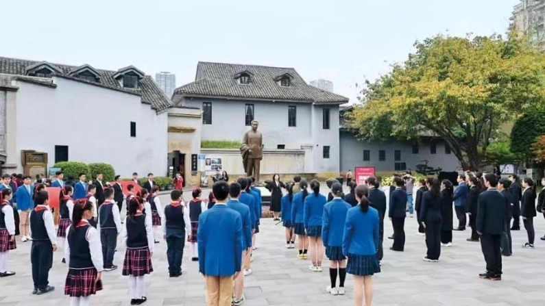 传承弘扬红岩精神　促进经济社会高质量发展