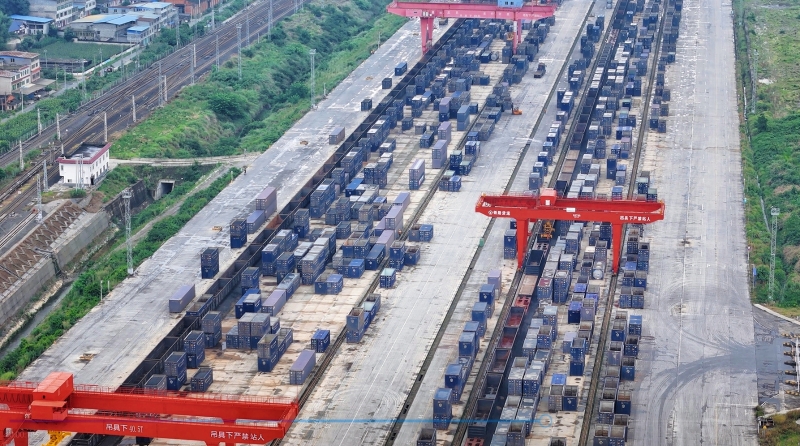 西部陆海新通道向南行｜“渝黔味道”跨省记