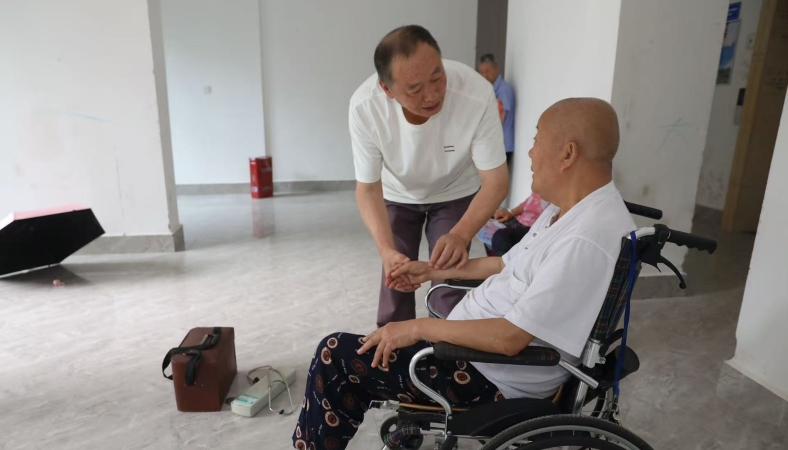 五十六载仁心守护  照亮居民健康路