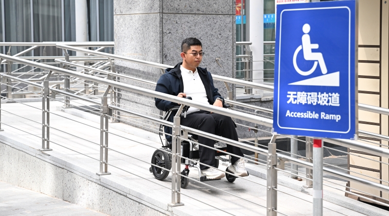 用心用情解决群众急难愁盼问题