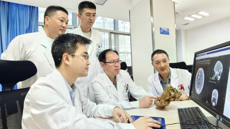 新桥医院创新研究胶质瘤放疗“灭瘤不伤脑”
