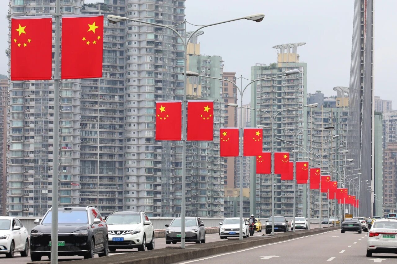 今天，当我们再次唱起这首歌