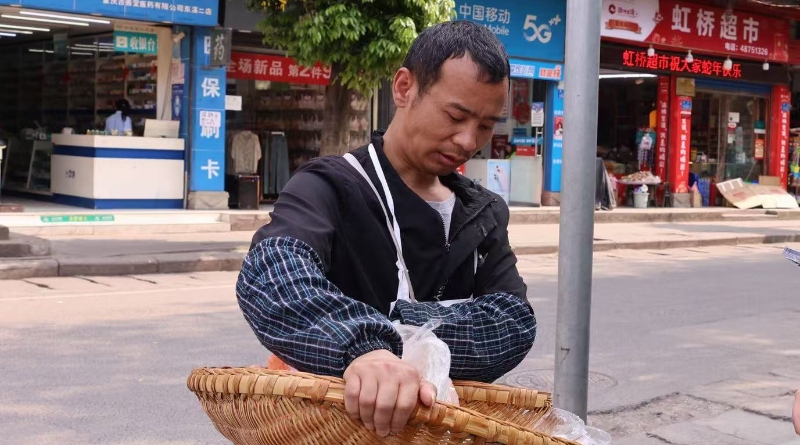 七一文学｜做油果子的老谢