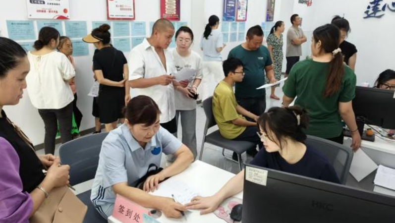 重庆巴南：莲心筑梦启新程 党建赋能就业兴