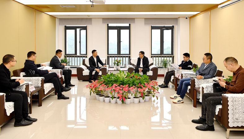 重庆市开州区委常委、组织部部长杨业一行到重庆当代党员杂志社对接乡村振兴帮扶工作