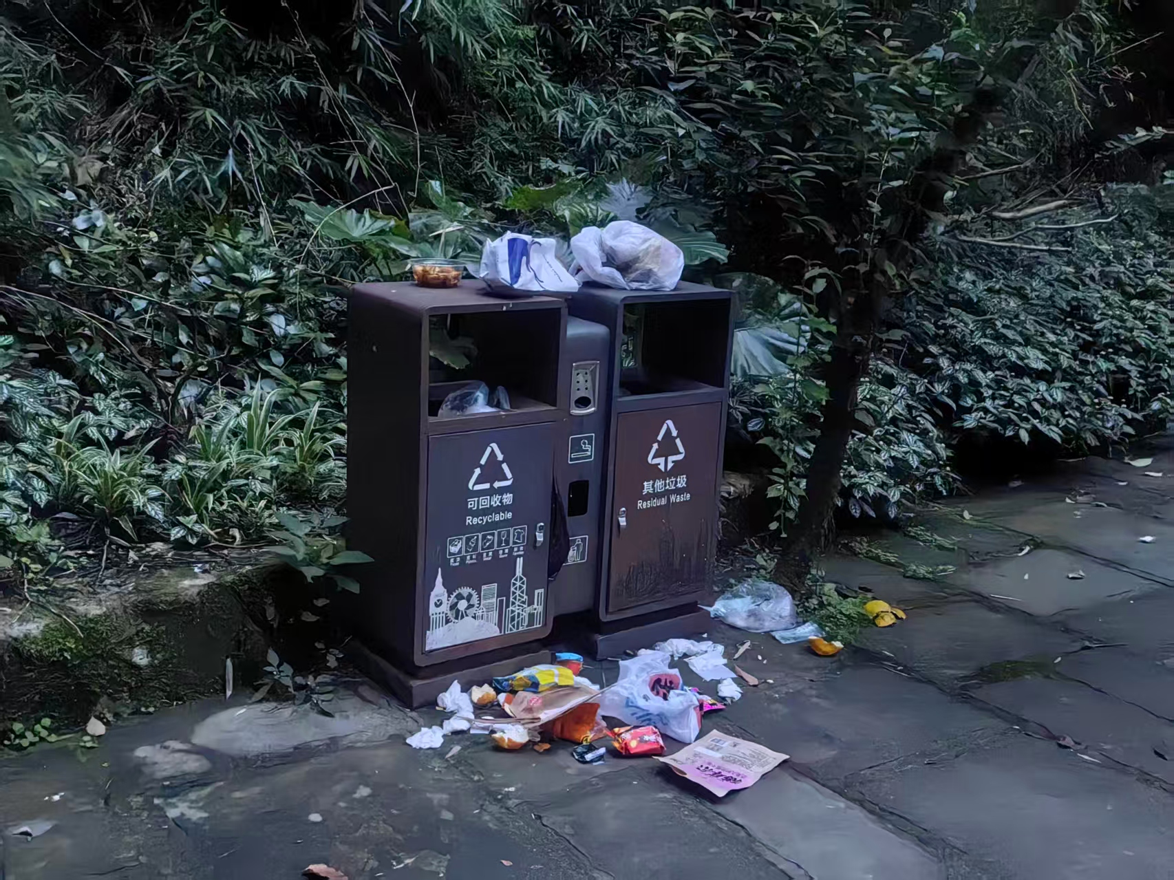 民呼我为 | 这条步道的垃圾煞了一山的风景