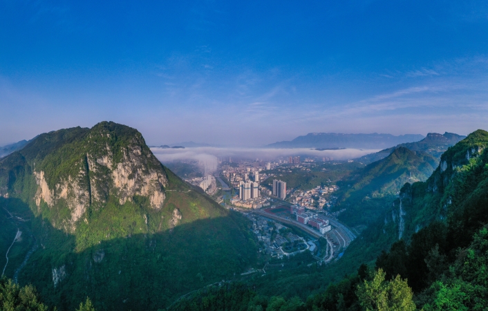 何以重庆｜黔江：跨越深V