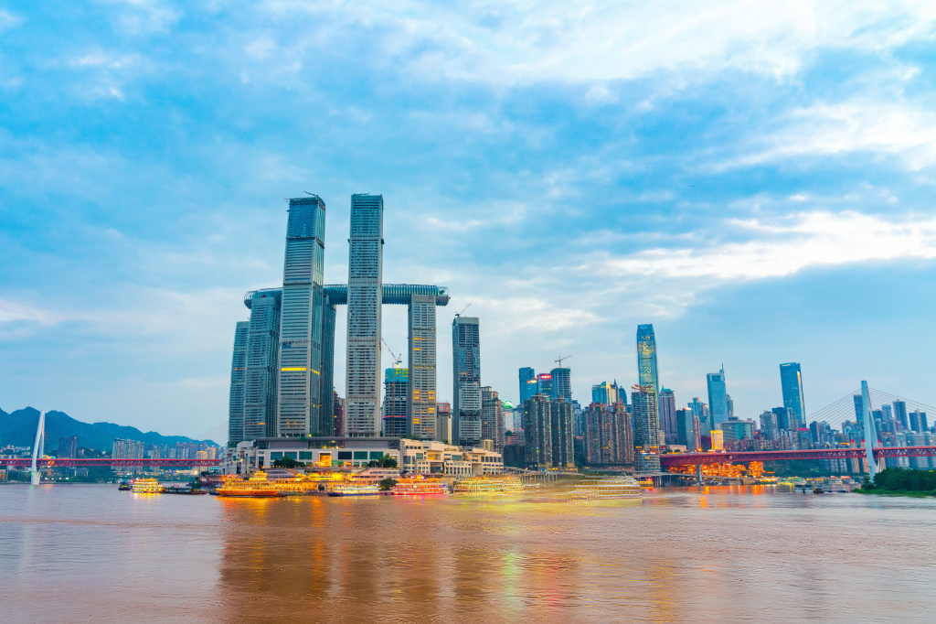 推动市委六届八次全会精神落细落实①｜把“四大优势”转化为发展胜势