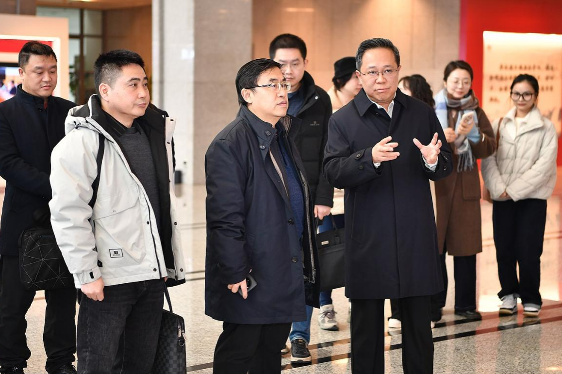 当代党员杂志社理论学习中心组赴重庆广播电视集团（总台）专题调研