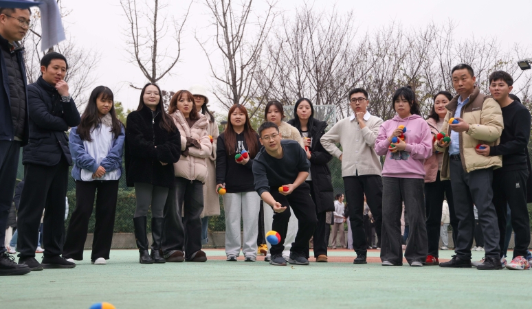 当代党员杂志社开展“激扬青春活力 彰显党刊担当”职工趣味运动会