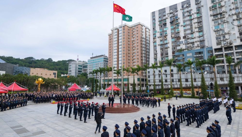 澳门举行升旗仪式和酒会庆祝回归祖国26周年