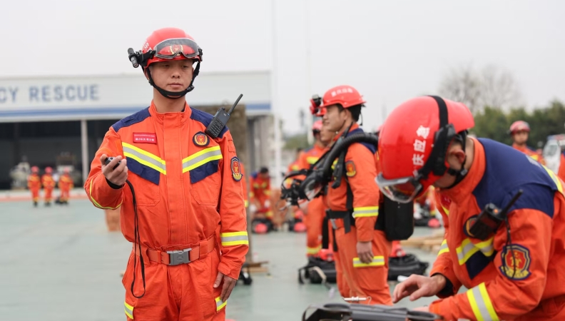 组图｜直击重庆应急救援实战化训练现场