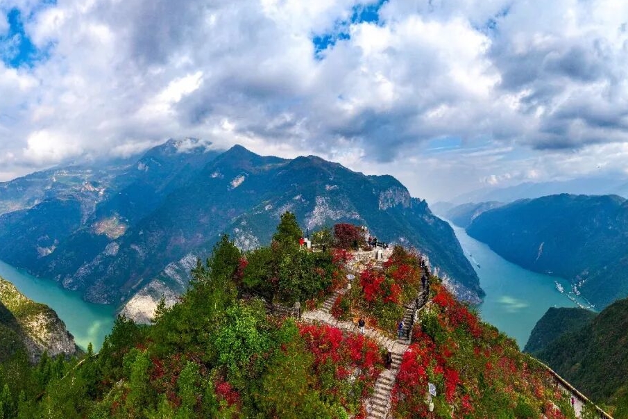 长江不息，中国常新