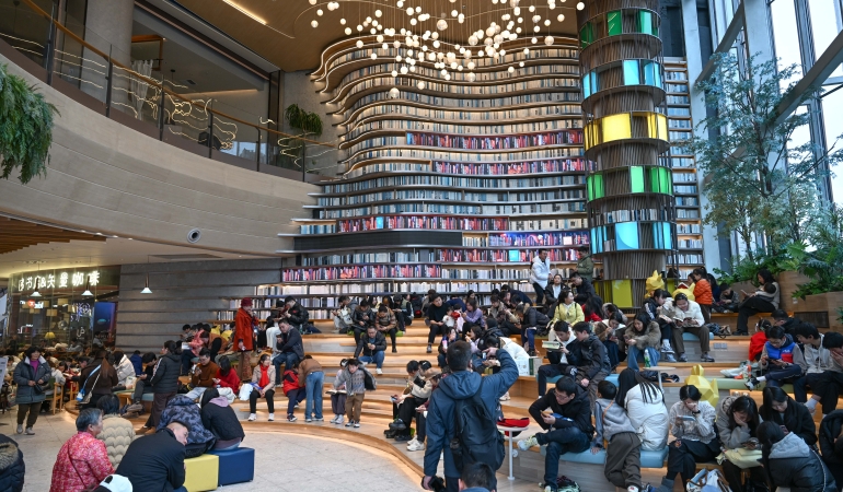 经济工作：2025年怎么看、2026年怎么干