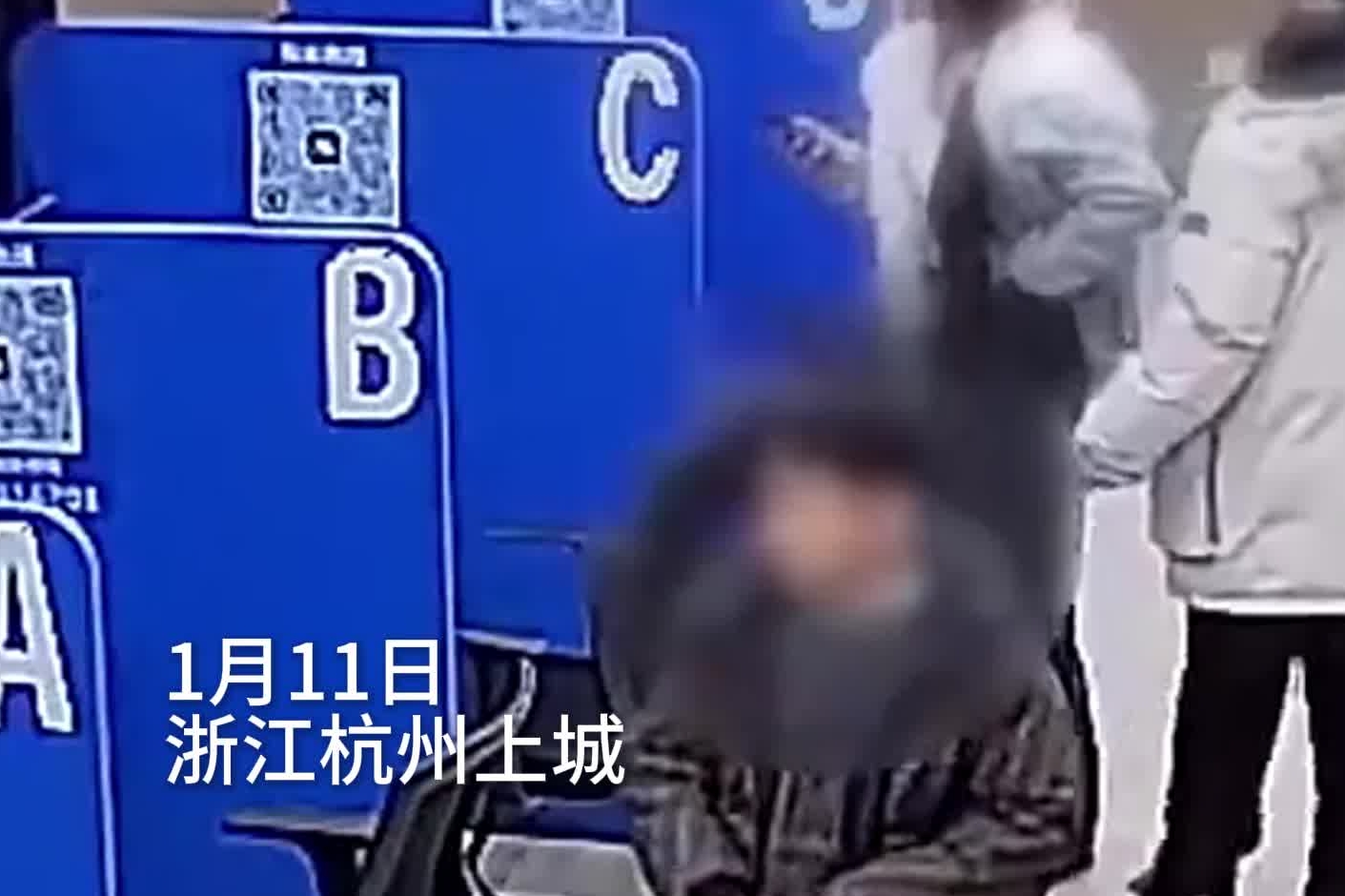 纸飞机版“感谢号”是小朋友的真诚，也是民警最喜爱的“感谢礼物”