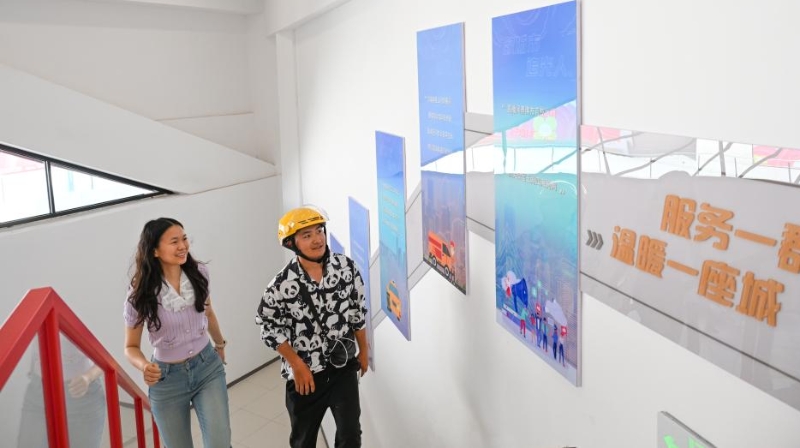 当代快评｜骑手随手拍，拍出的不仅是舌尖安全