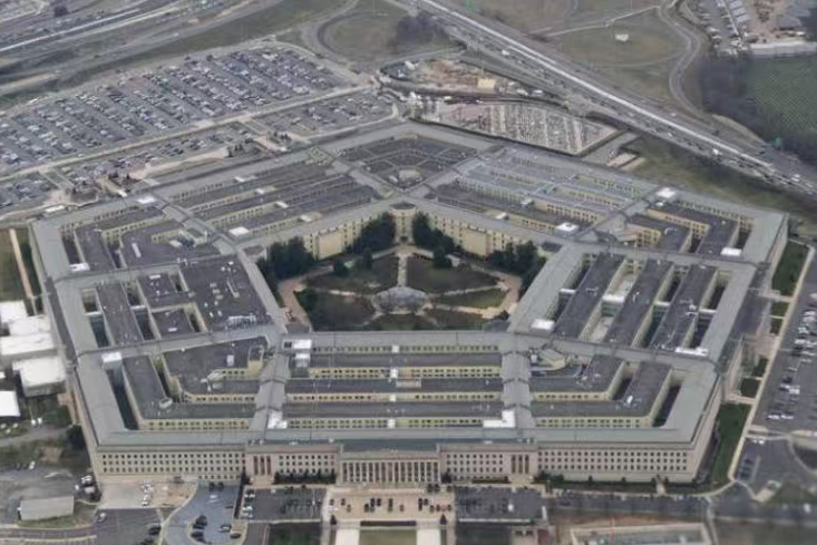 五角大楼准备向中东部署第二艘航母