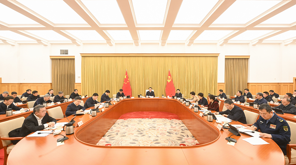 重庆市委常委会举行会议 市委书记袁家军主持并讲话