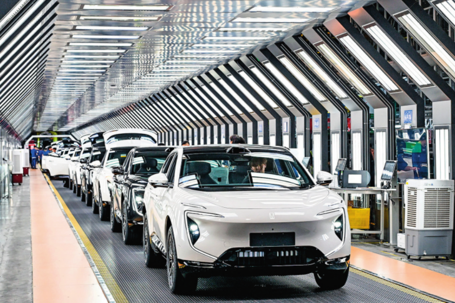 《瞭望》看重庆｜“汽车产量第一城”的新跨越