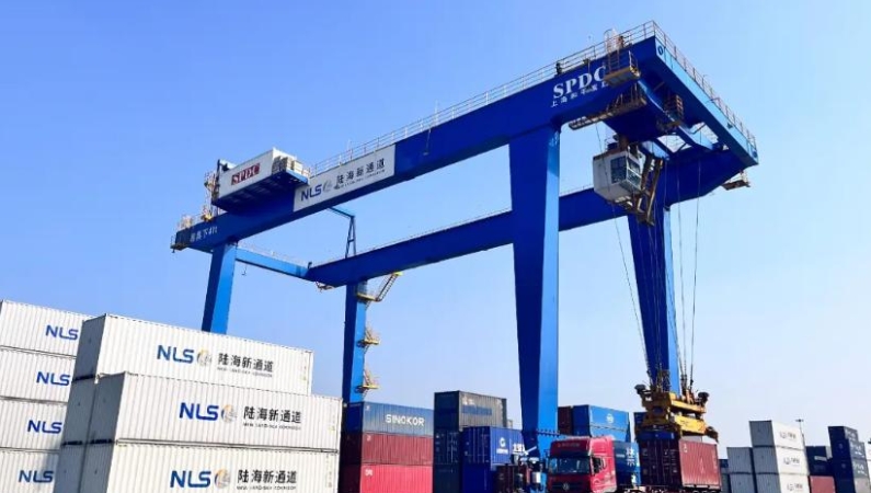 这一年，我们党刊人的故事｜内陆“枢纽之城”，向世界生长