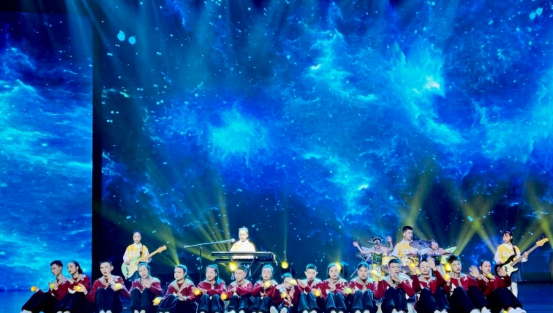 新华社看重庆｜推开那扇音乐的窗