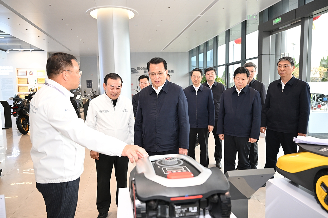 袁家军：扎实推动高质量发展 努力实现一季度“开门红”