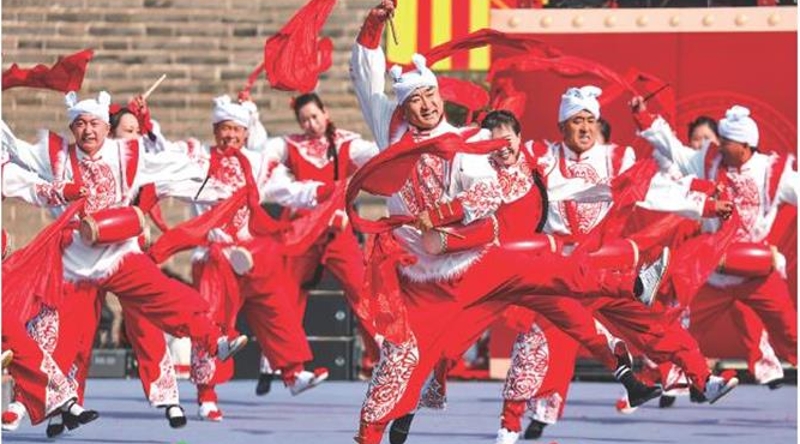 何以铸就欣欣向荣的中国——2026年全国两会世界观察