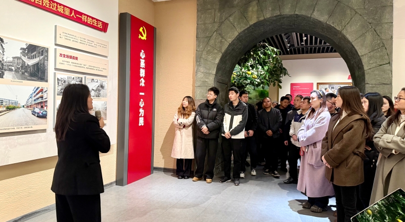 重庆市梁平区委党校2026年春季学期主体班走进邓平寿先进事迹展馆