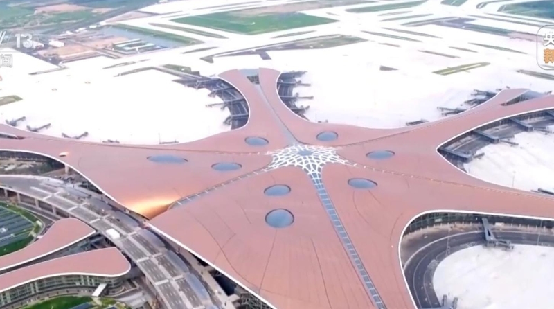 国内航线燃油附加费今起调整 800公里以上航段收取120元