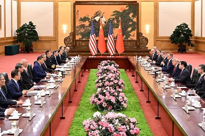 世界在看向中国