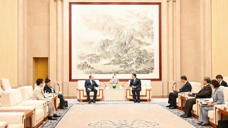 袁家军会见诺贝尔经济学奖获得者罗伯特·默顿一行