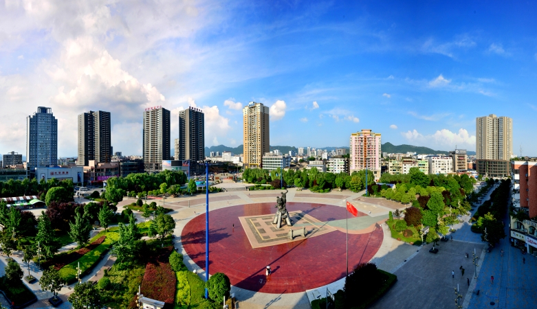 半月谈｜中共秀山土家族苗族自治县委副书记黄双双：党建统领筑根基 实干争先建新功