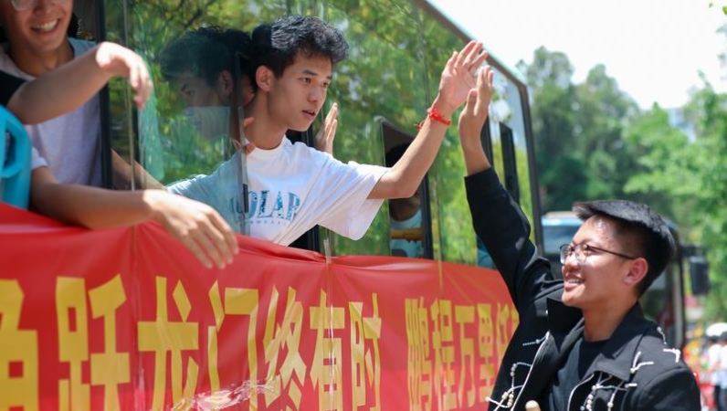 向铁生专栏｜笃定高考