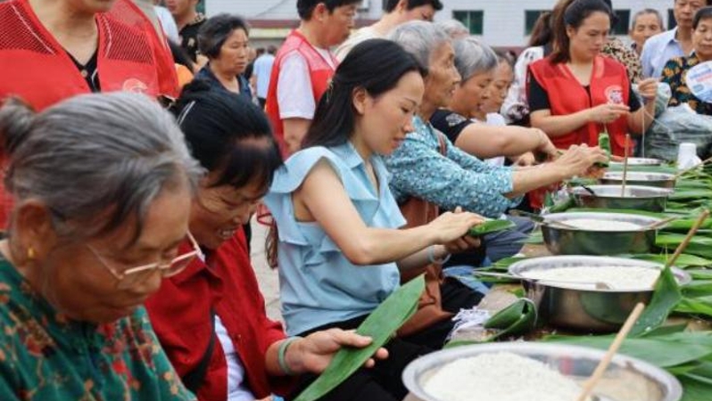 重庆綦江赶水镇：“桥城先锋”聚合力 端午粽香暖民心