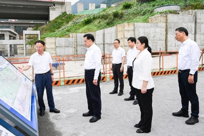袁家军在城口县巫溪县巫山县调研时强调 统筹高质量发展和高水平安全 扎实推动山区库区强县富民现代化