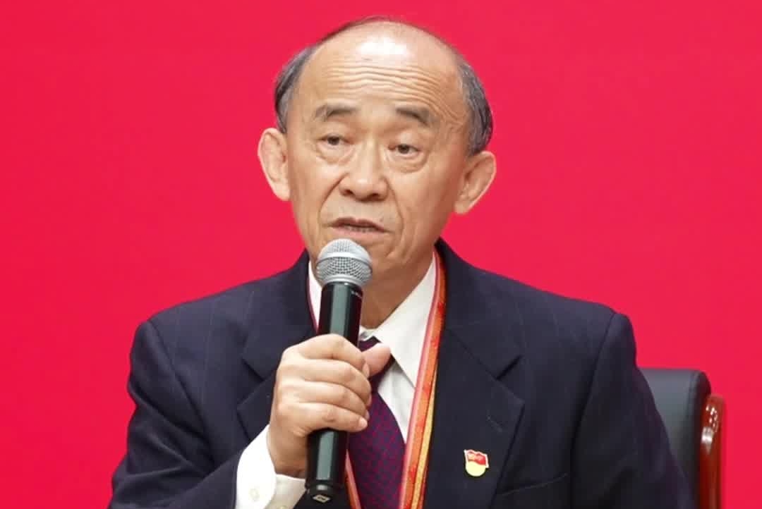 #“七一勋章”获得者 马善祥：AI时代，你可以用它锦上添花，但千万别让它替代你的思考。