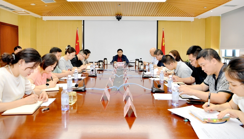 当代党员杂志社召开总编会会议传达学习市委六届九次全会精神