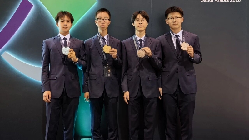 中国代表队首次参加国际核科学奥赛 获一金三银